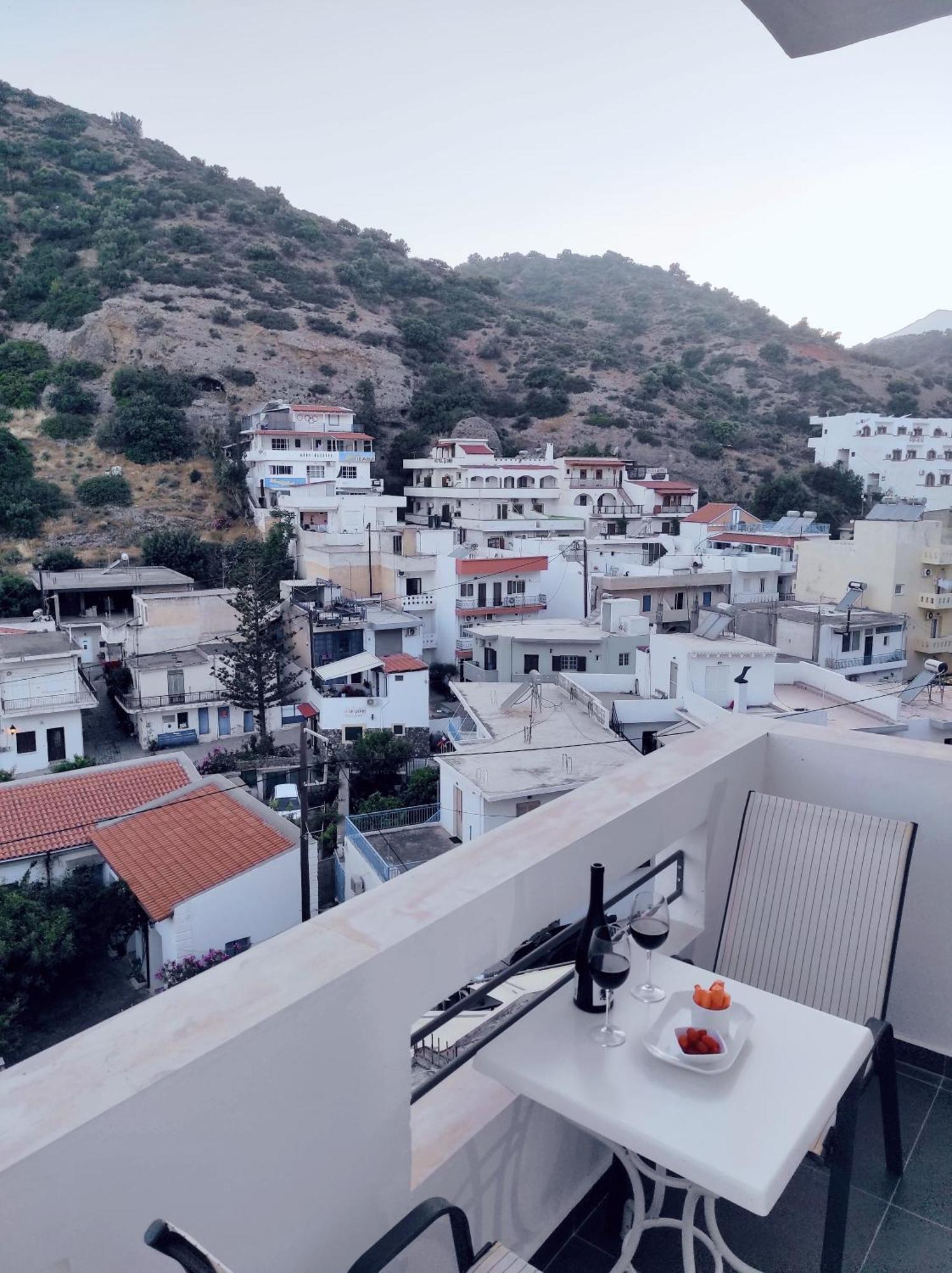 Appartement Lefka Ori - Agia Galini Extérieur photo